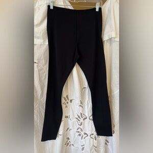 Lyssé leggings. Black. Size L.